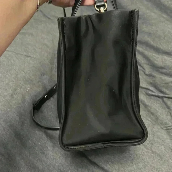 Pre-loved Kate Spade, black nylon, with shoulder or crossbody strap. - Picture 3 of 12